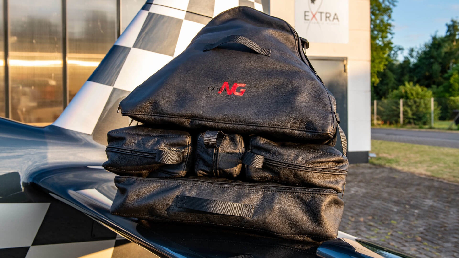 Das 5-teilige Extra NG - Taschenset in schwarz.